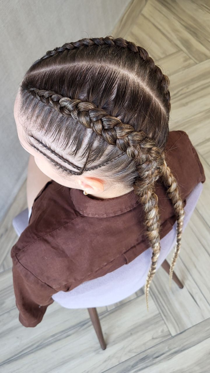 Double Dutch Braids with Ombre Brown Braiding Hair — close-up