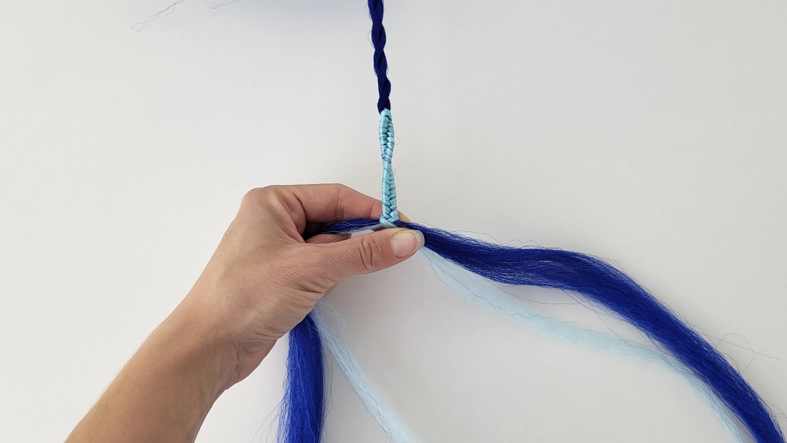 Process a Double-Ended Twist with an Additional DNA Pattern